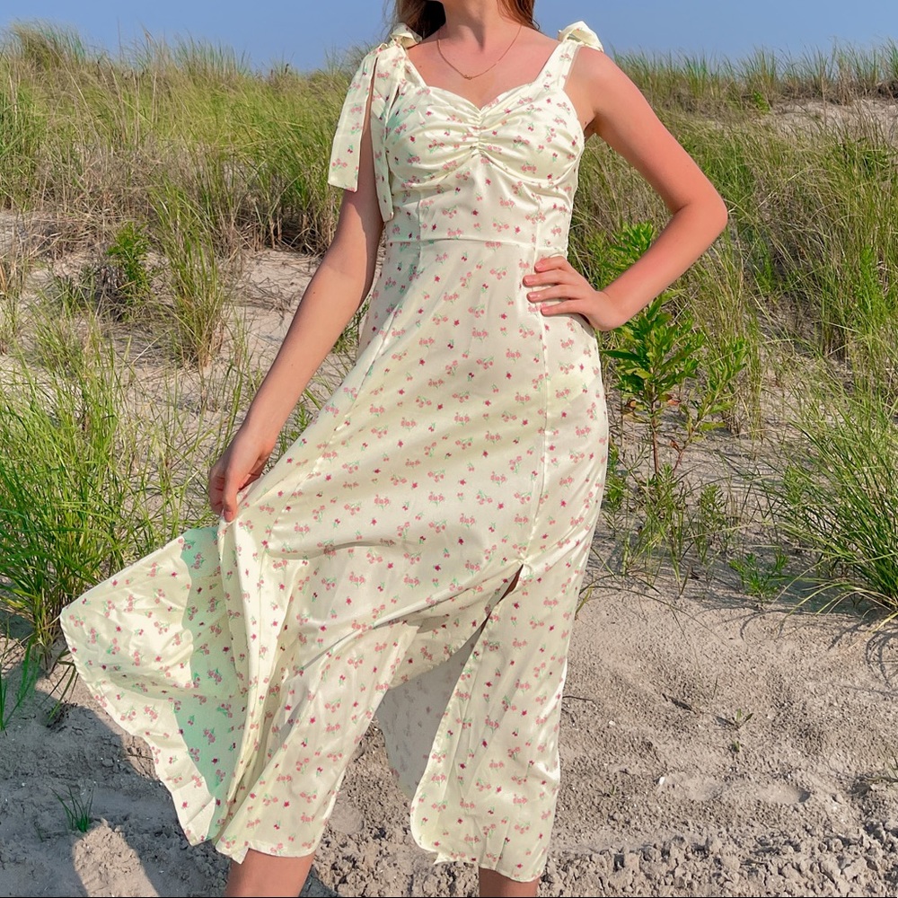 Mellow Yellow Women’s Maxi Summer Dress Size S